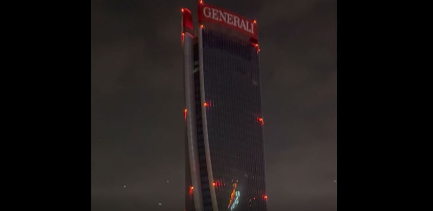 Per M’illumino di Meno, Generali spegne la Torre Generali a Citylife a Milano e le Procuratie Vecchie a Venezia