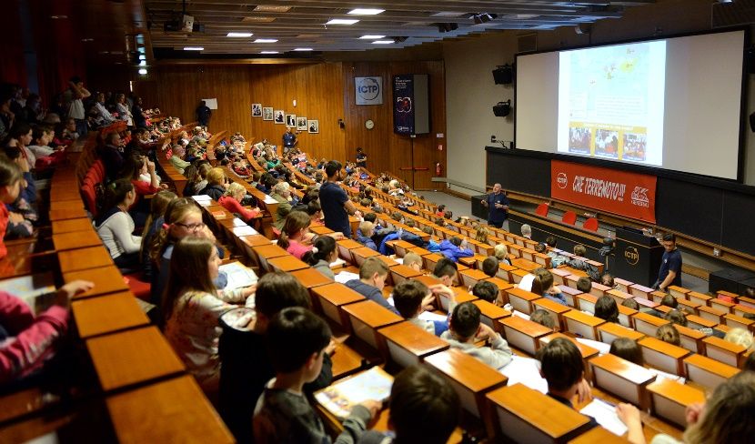Come spiegare a 300 bambini delle scuole elementari cos’è un terremoto - Tremble without fear
