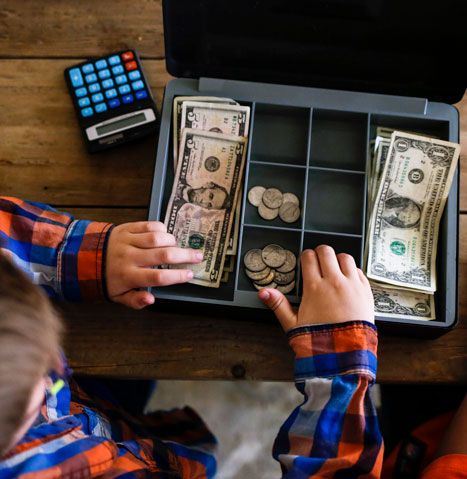 Financial education: gaining the freedom to make informed choices thanks to education
