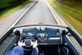 Il 2016 potrebbe essere l'anno dell'auto elettrica: incentivi e ricerca tecnologica decideranno il futuro del go green movement