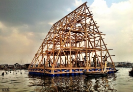 Climate change, urbanization and floodings: the aquatic city of Makoko, Nigeria - courtesy ©2016 NLÉ