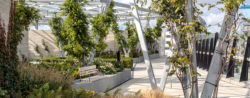 Sustainable real estate investing - Fen Court ©Dirk Lindner